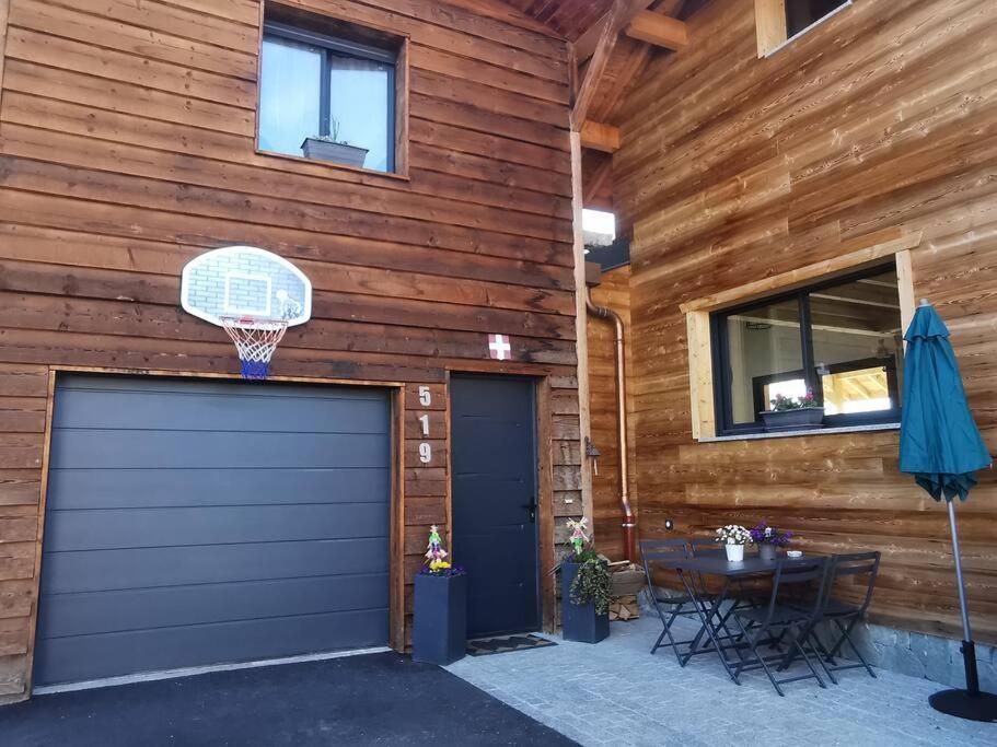 Appartement Vue Sur Le Golf Et Le Lac Leman Publier Eksteriør billede