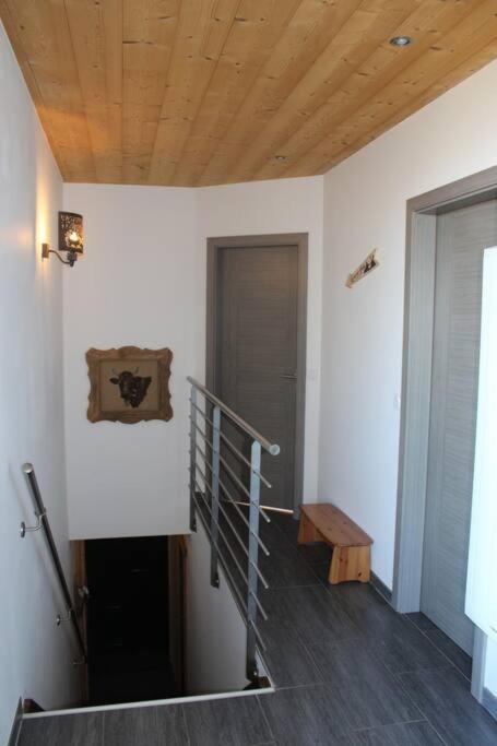 Appartement Vue Sur Le Golf Et Le Lac Leman Publier Eksteriør billede
